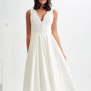 Meshki White V-Neck Sleeveless Pleated A-Line Wedding Dress